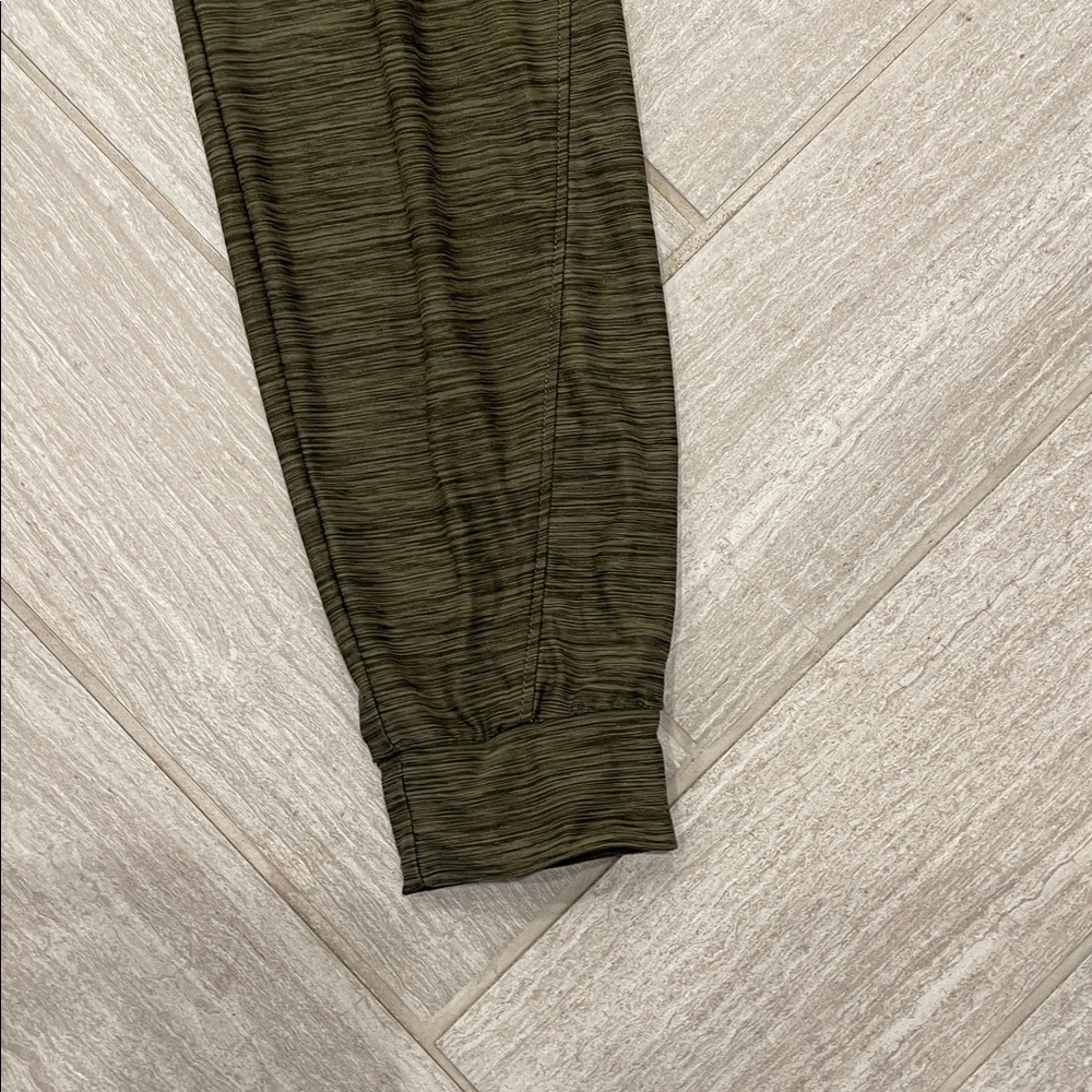 All in Motion Women’s Forest Green Joggers - Picture 4 of 4